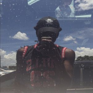 Meet your Posher, Victor